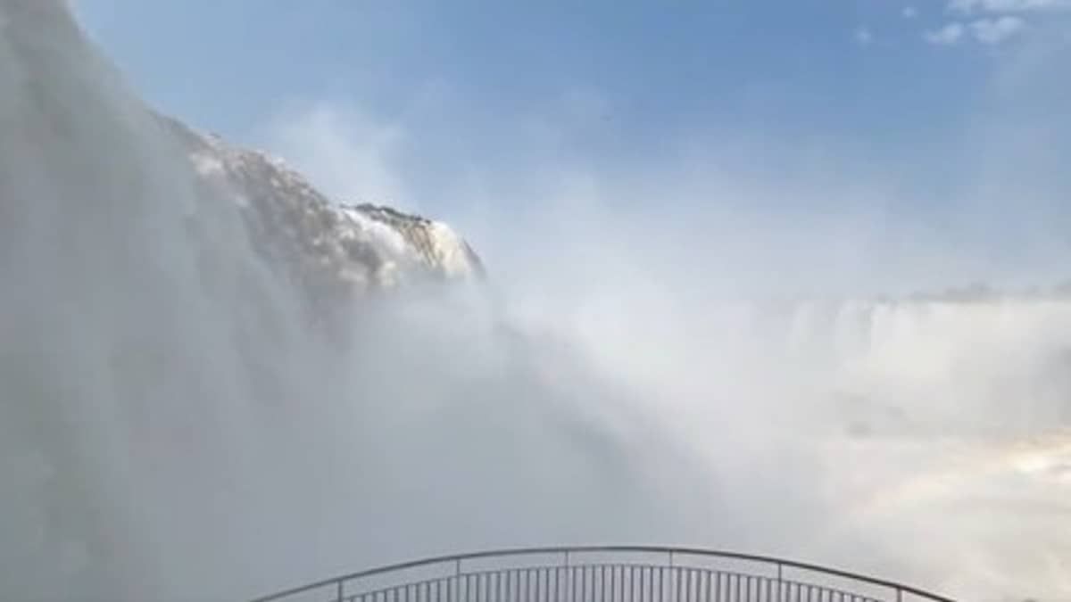 Com vazão acima da média, passarela nas Cataratas do Iguaçu é interditada; veja imagens 