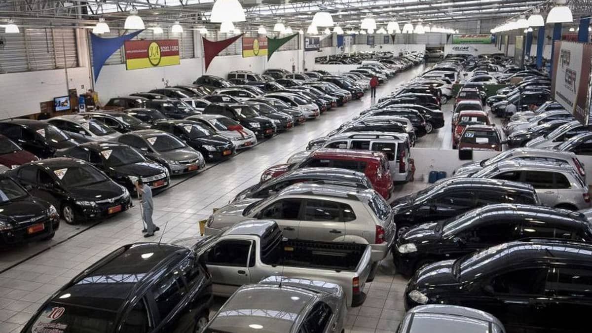 Governo publica Medida Provisória que dá desconto de R$ 2 mil a R$ 99 mil na compra de veículos 