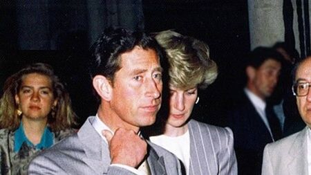 Rei Chales III e princesa Diana se divorciaram há exatos 27 anos