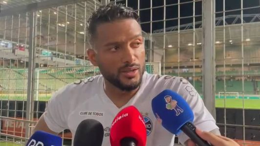 Reinaldo durante entrevista após o jogo no Independência, em Belo Horizonte