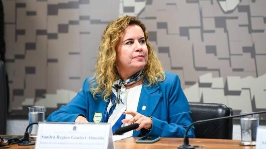Reitora da UFMG, Sandra Regina Goulart Almeida participou de audiência pública no Senado