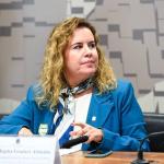 No Senado, reitora da UFMG defende investimentos em ciência e tecnologia
