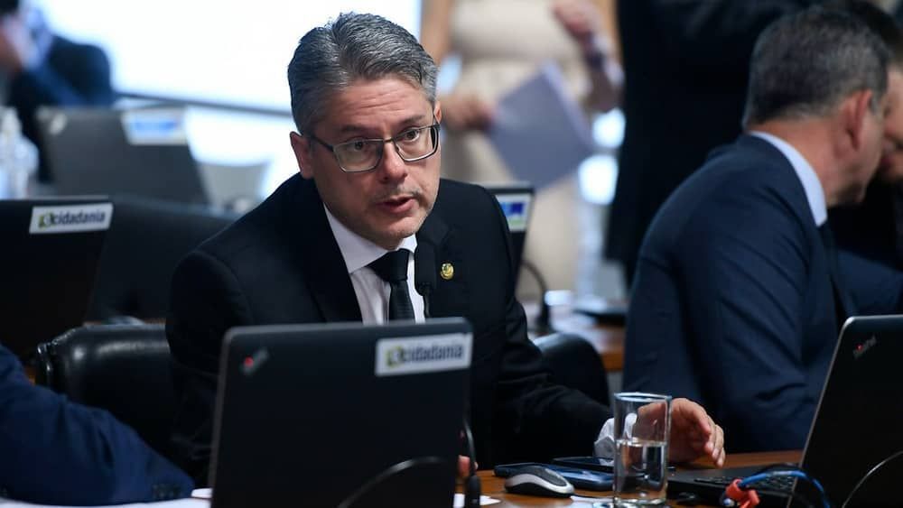Comissão adia votação da taxação de offshores e dos fundos fechados de investimento