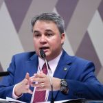 Frente tentará acordo para priorizar derrubada do veto de Lula à desoneração da folha