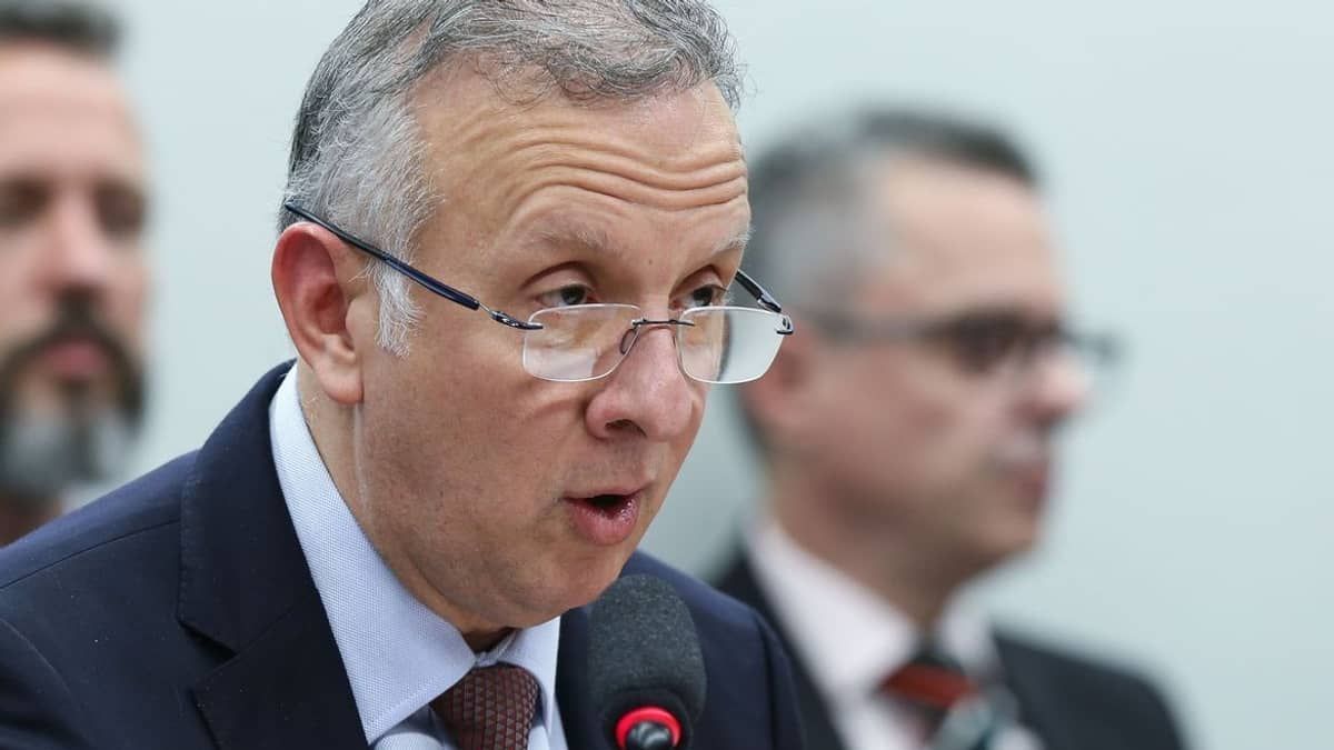 Relator sela acordo para aprovar PEC da Reforma Tributária