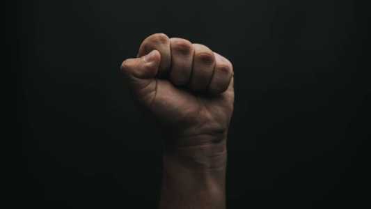 Relatório define medidas de combate ao racismo no esporte.