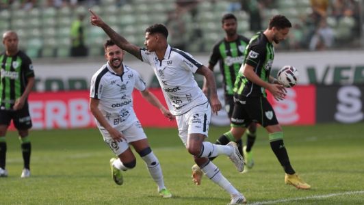 Marrony celebra gol em América x Remo, pela Série B 2025