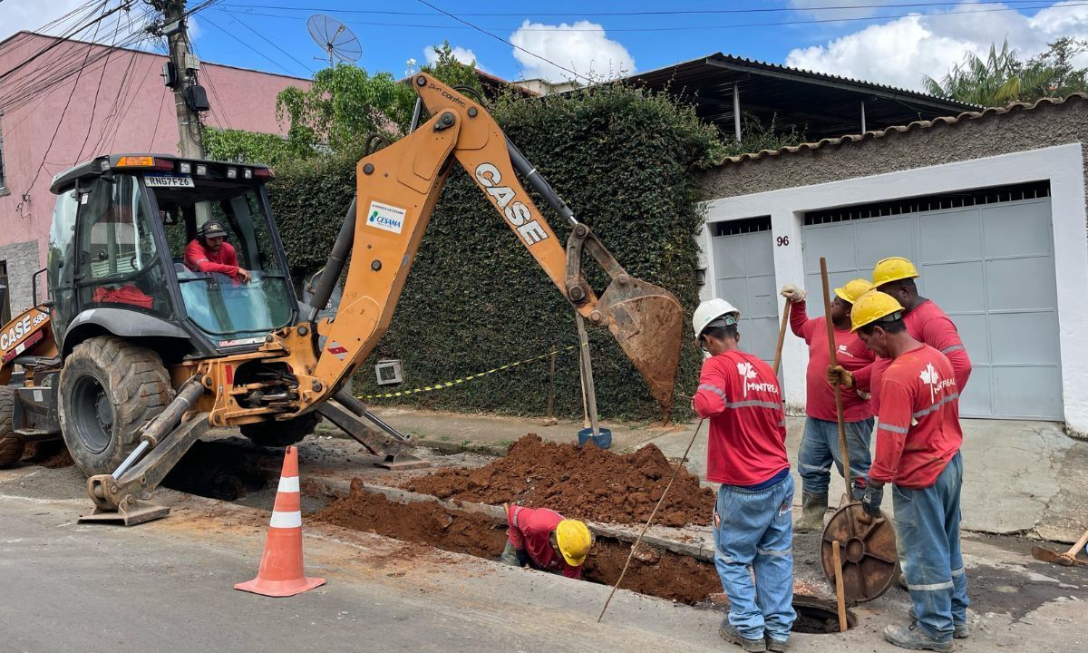 Cesama realiza remodelação de esgoto no bairro São Pedro em Juiz de Fora