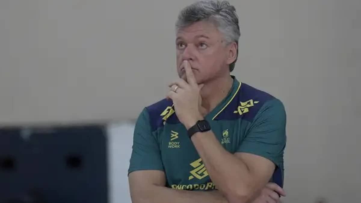 Em baixa, vôlei brasileiro põe em risco escrita de oito Jogos Olímpicos