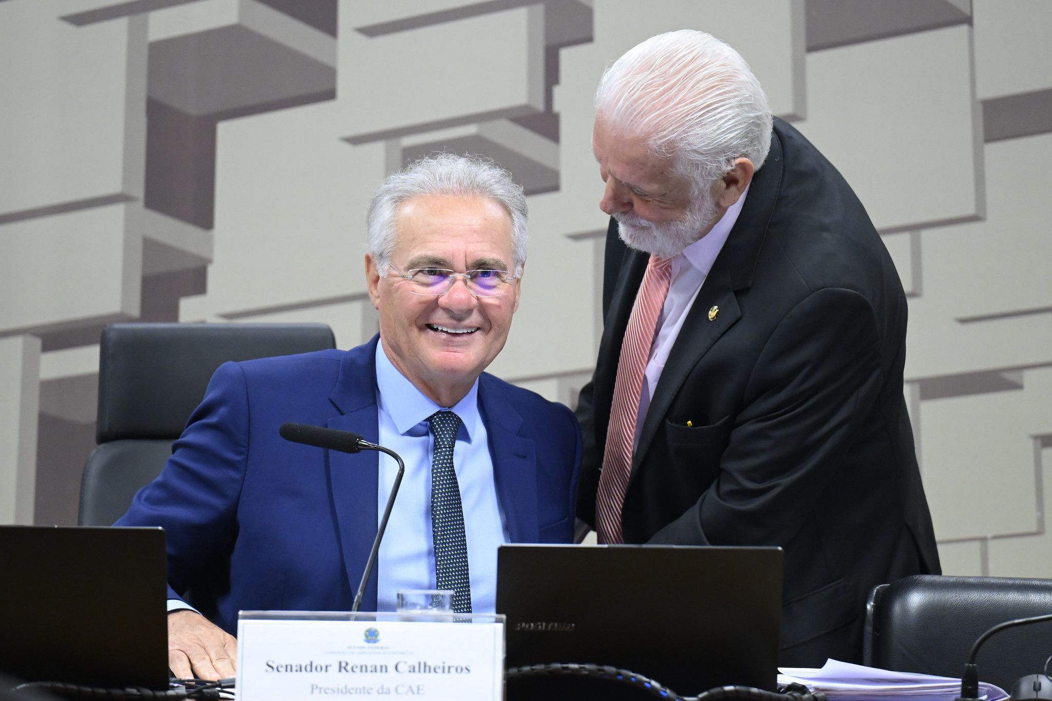 Comissão do Senado aprova projeto que amplia isenção do IR para até R$ 5 mil