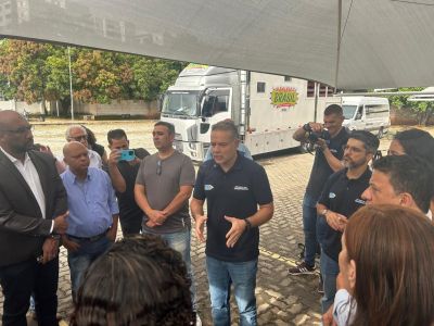 Renan Filho conversa com instrutores em Belo Horizonte nesta quarta-feira (14)