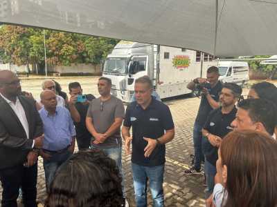 Renan Filho conversa com instrutores em Belo Horizonte nesta quarta-feira (14)