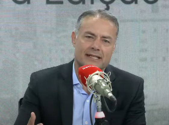 Ministro de Lula critica ausência de Zema na assinatura do contrato da BR-381: 'Estar presente teria sido educado'