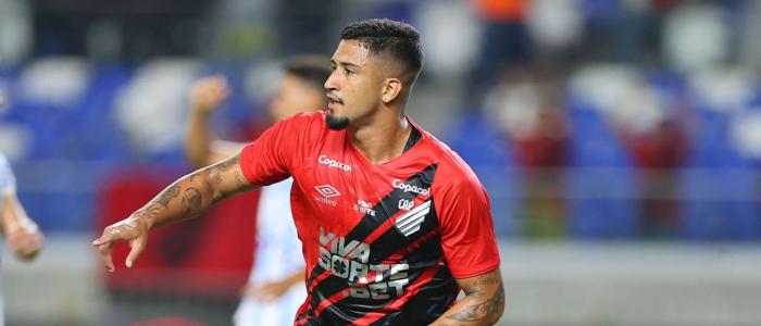 Renan Peixoto deve ser novidade na lista de relacionados do Athletico-PR contra a Ferroviária-SP