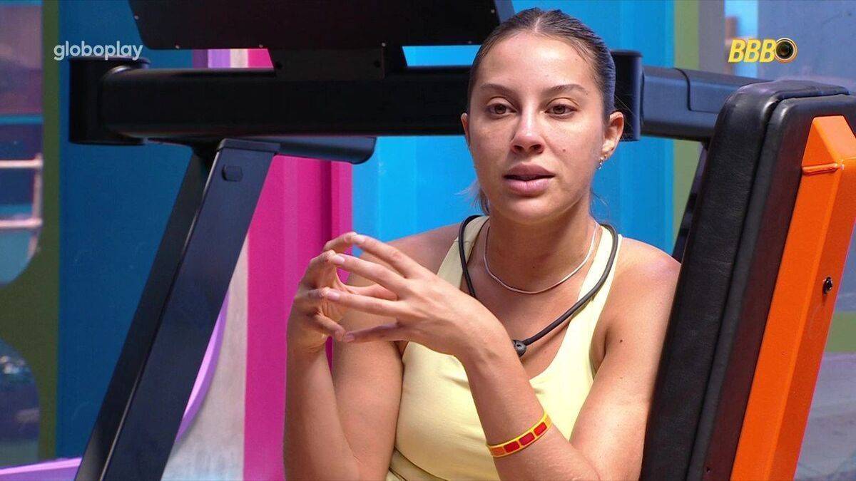 Renata faz proposta a aliado que pode mudar o rumo do jogo no BBB 25