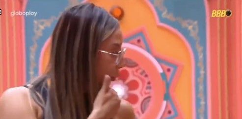 Internautas acusam produção de BBB 25 de ter avisado Renata sobre Big Fone