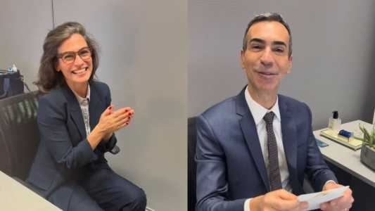 Renata Vasconcellos e César Tralli nos bastidores do Jornal Nacional