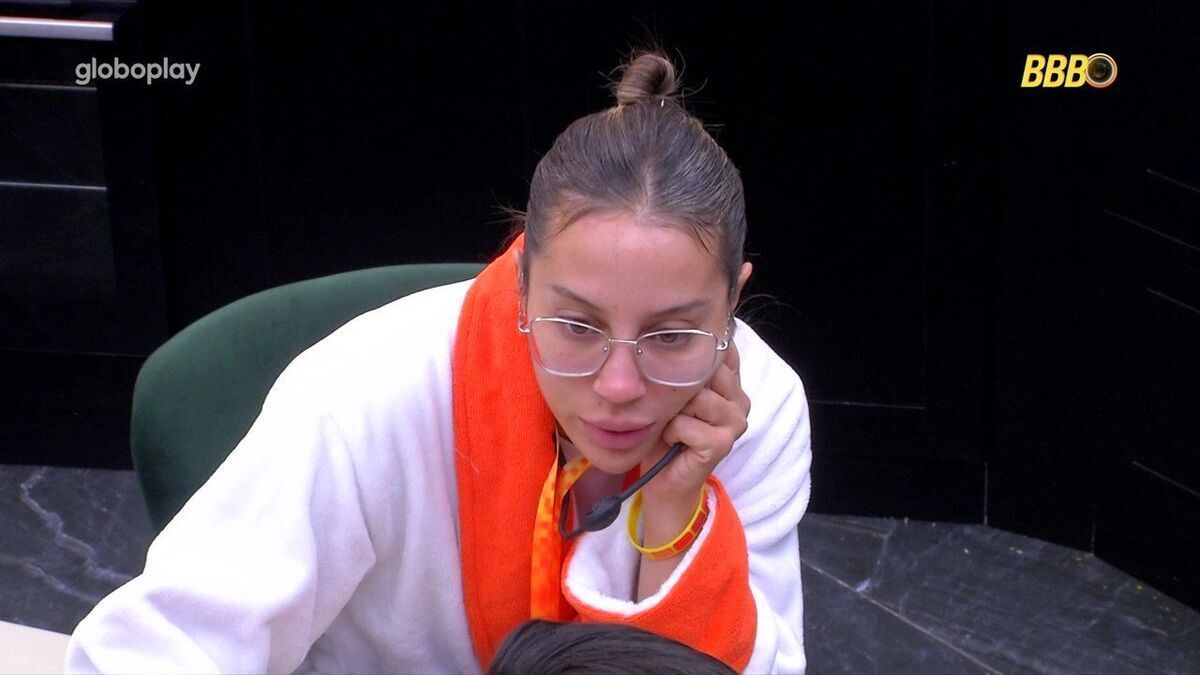 Renata culpa Aline por embate entre as duas no BBB 25: 'Ela que começou'