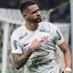 Renato Augusto brilha, Corinthians vence São Paulo e fica mais perto de vaga na final da Copa do Brasil