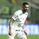 Renato Augusto cobra padrão de jogo ao Corinthians