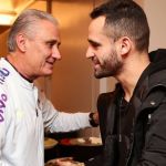 Jogadores do Corinthians são flagrados em conversa com Tite