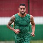 Após rescisão contratual, Renato Augusto se despede do Fluminense