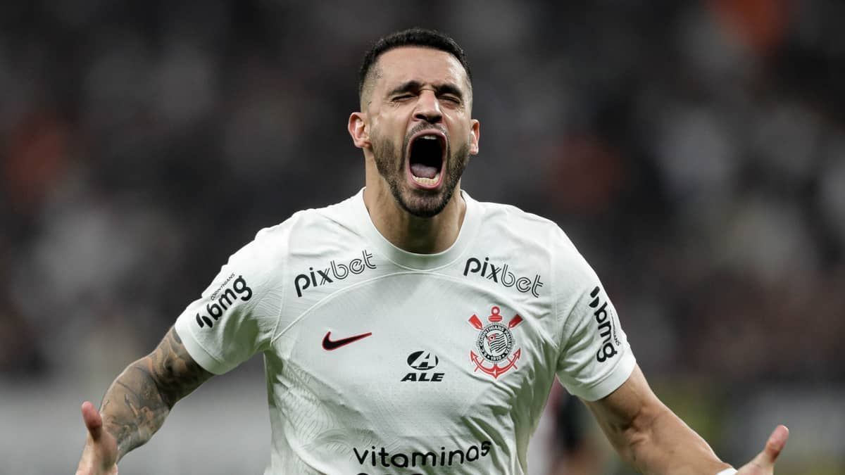 'Com lágrimas nos olhos': Renato Augusto publica vídeo emocionante em despedida do Corinthians