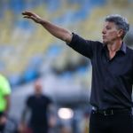Após eliminação do Grêmio, Renato dispara contra arbitragem: 'O que ele entende?'