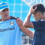 Renato comenta silêncio de Suárez no Grêmio e não o garante na Copa do Brasil