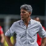 Renato exalta vitória e ataque do Grêmio, mas reconhece falhas defensivas