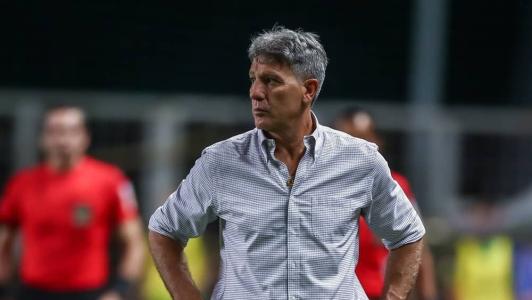 Renato durante partida entre Grêmio e América, neste sábado (28), no Independência