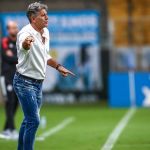 Renato Gaúcho exalta Braithwaite e avalia concorrência no ataque do Grêmio