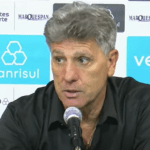 Renato rebate repórter após eliminação do Grêmio: 'Posso rir da tua cara?'