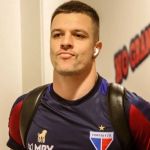 Encaminhado no América, Renato Kayzer chega a BH e passa por exames