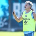 Renato descarta favoritismo do Grêmio no Gre-Nal por crise no Inter: 'Já passei por isso'