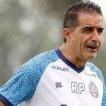 Vaiado, Paiva se vê blindado pelo elenco do Bahia: 'O grupo está comigo'