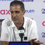 Paiva bate-boca na coletiva após triunfo do Bahia: 'Radialista pífio'