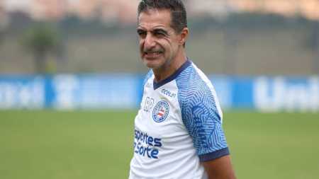 Renato Paiva, técnico do Bahia