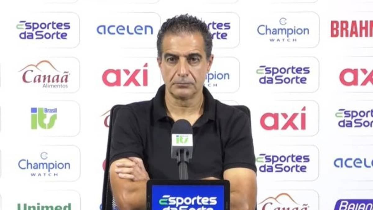 Apesar da derrota, técnico Renato Paiva vê Bahia superior: 'Fomos melhores'