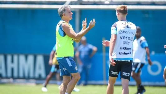 Renato pode optar por mudanças táticas na equipe
