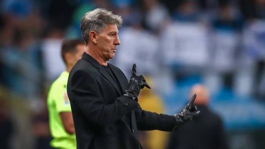 Renato Portaluppi comentou o momento de crise que vive o colega Jorge Sampaoli no Flamengo