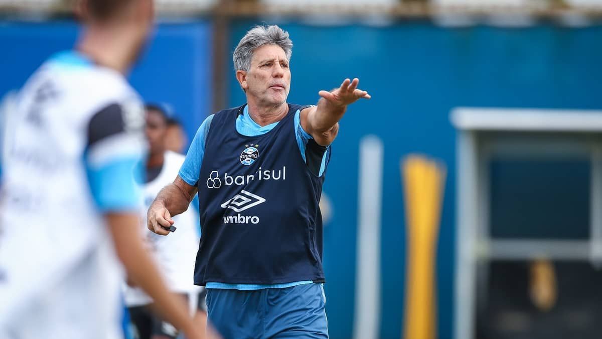 Para evitar lesões, Renato vai poupar jogadores do Grêmio na Copa do Brasil