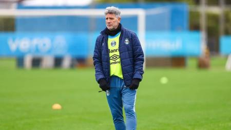 Renato Portaluppi em treinamento do Grêmio