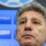 Renato explica cobranças ao elenco do Grêmio: 'Deram mole contra o Santos'