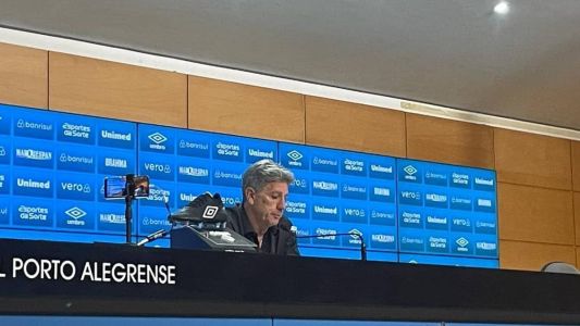 Renato Portaluppi reclama de penalidade não marcada pela arbitragem contra o Fortaleza