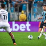 Apesar da derrota, Renato elogia atuação do Grêmio diante do Botafogo