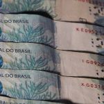 Mais de R$ 330,19 bilhões são retirados da poupança em julho
