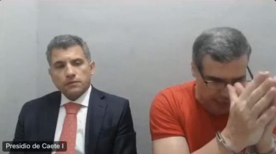 Renê Júnior estava algemado durante audiência