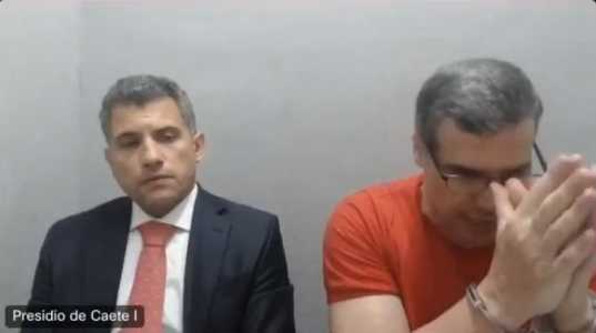 Renê Júnior estava algemado durante audiência