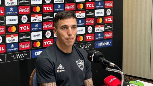 Renzo Saravia, do Atlético, durante entrevista coletiva nesta segunda-feira (5)
